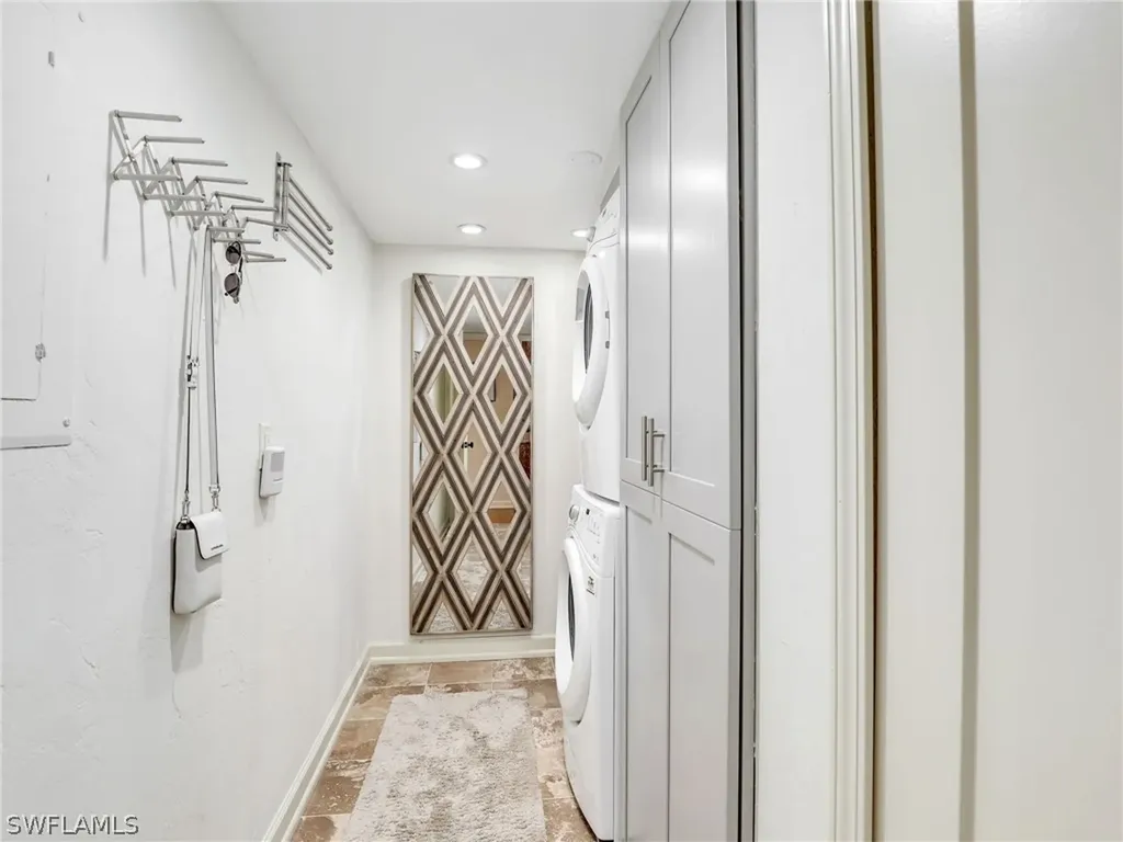 11030 Gulf Shore Drive Naples FL 34108