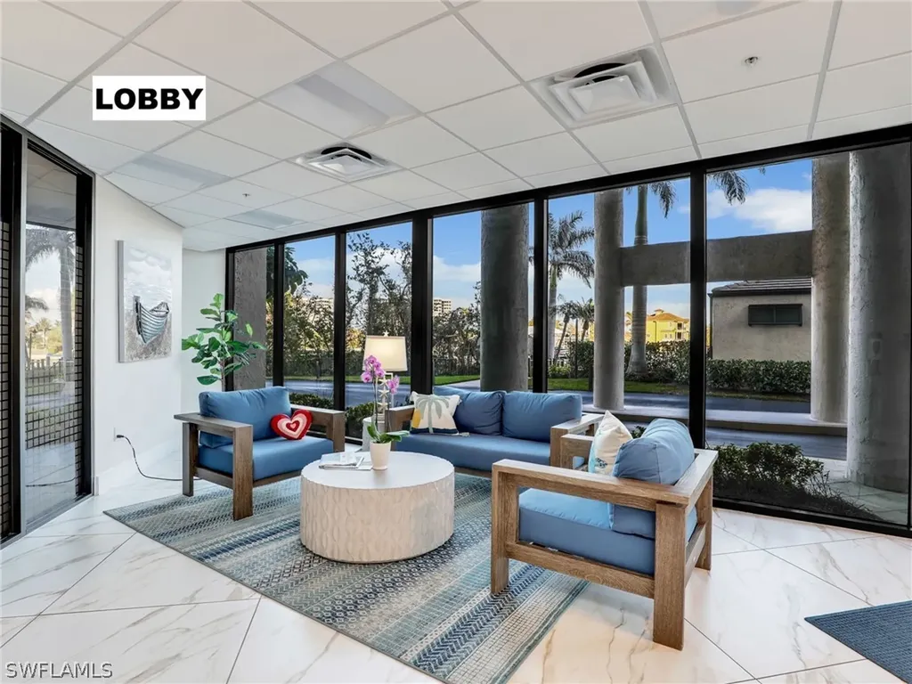 11030 Gulf Shore Drive Naples FL 34108