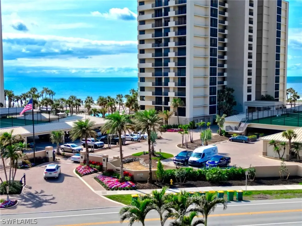 11030 Gulf Shore Drive Naples FL 34108