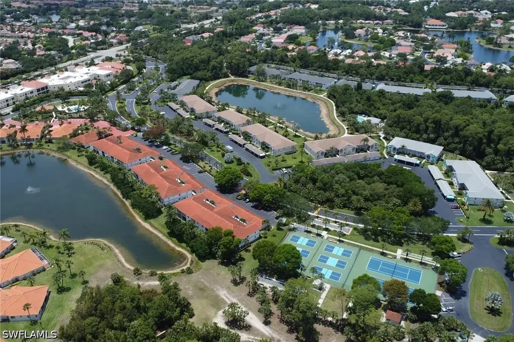 121 Gabriel Circle Naples FL 34104