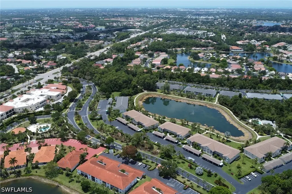 121 Gabriel Circle Naples FL 34104
