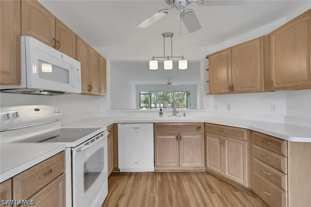 121 Gabriel Circle Naples FL 34104