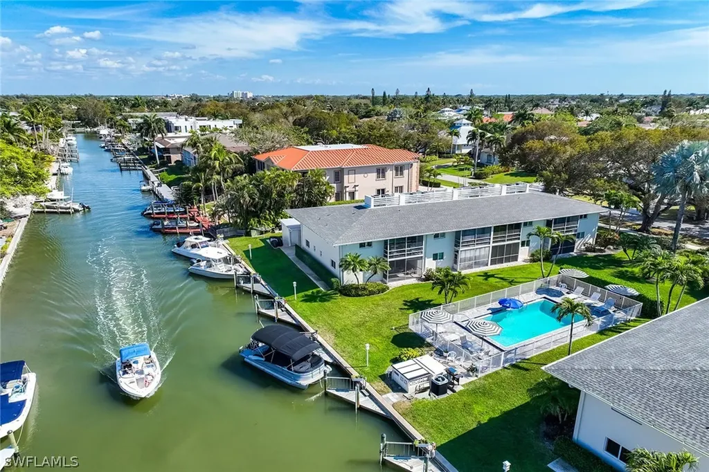 1417 Chesapeake Avenue Naples FL 34102