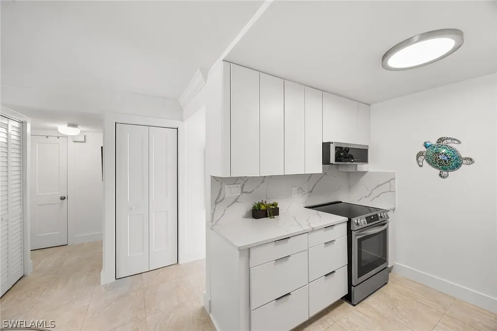 1417 Chesapeake Avenue Naples FL 34102