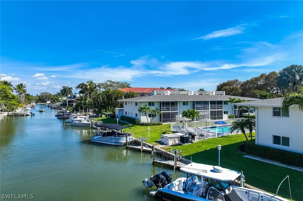 1417 Chesapeake Avenue Naples FL 34102