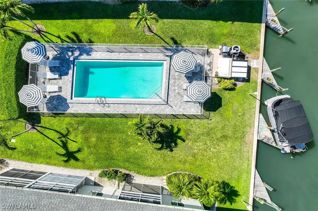 1417 Chesapeake Avenue Naples FL 34102