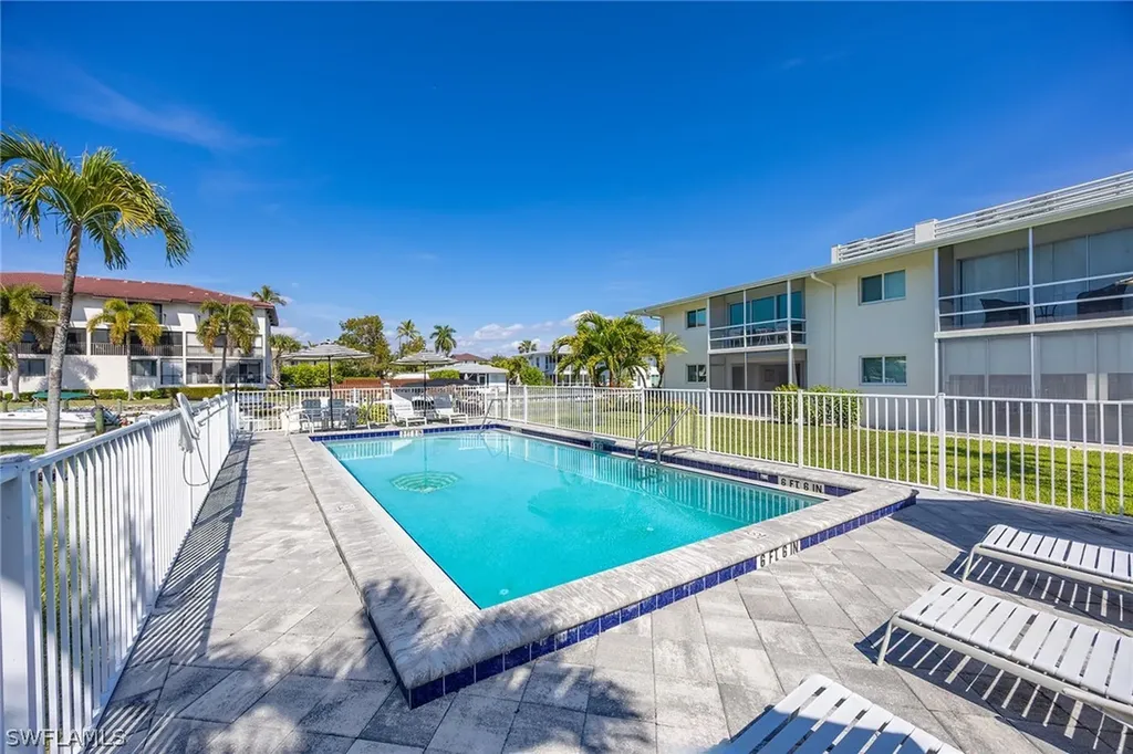1417 Chesapeake Avenue Naples FL 34102