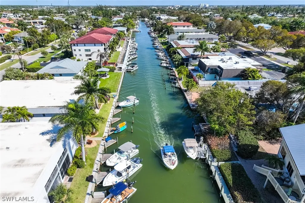 1417 Chesapeake Avenue Naples FL 34102