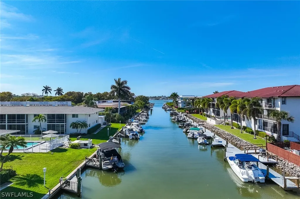 1417 Chesapeake Avenue Naples FL 34102