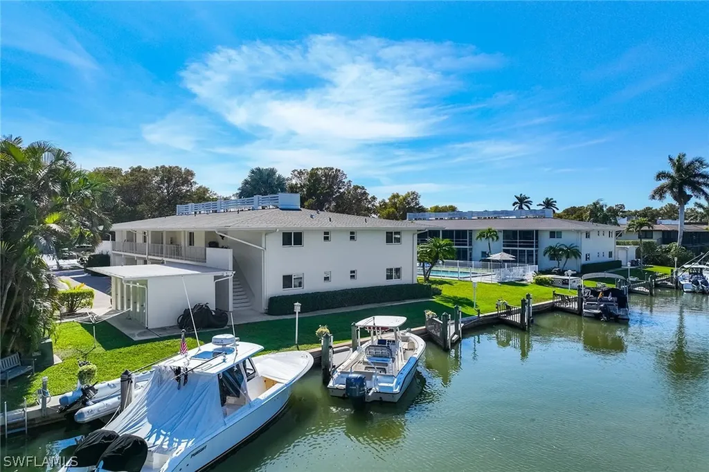 1417 Chesapeake Avenue Naples FL 34102