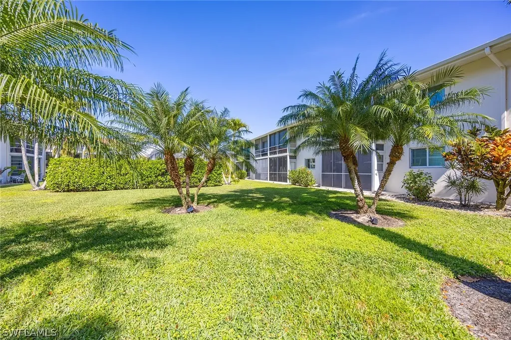 1417 Chesapeake Avenue Naples FL 34102