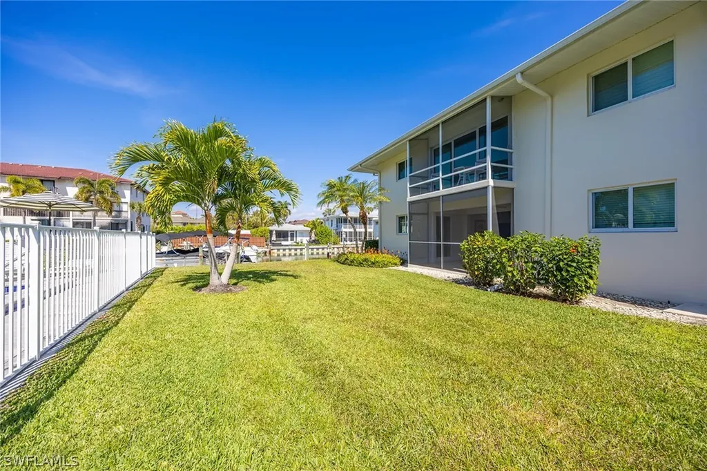 1417 Chesapeake Avenue Naples FL 34102