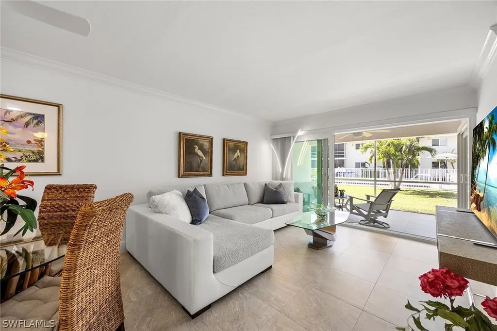 1417 Chesapeake Avenue Naples FL 34102