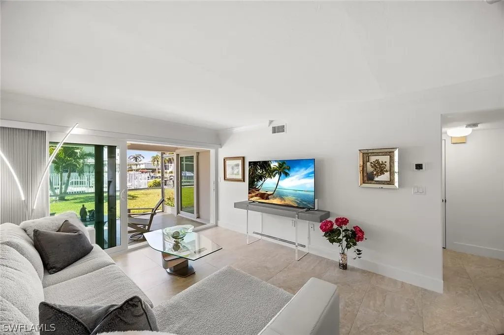 1417 Chesapeake Avenue Naples FL 34102
