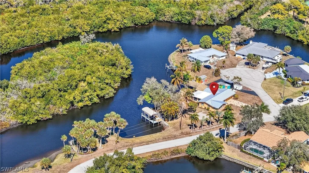 1324 Thompson Street North Fort Myers FL 33903