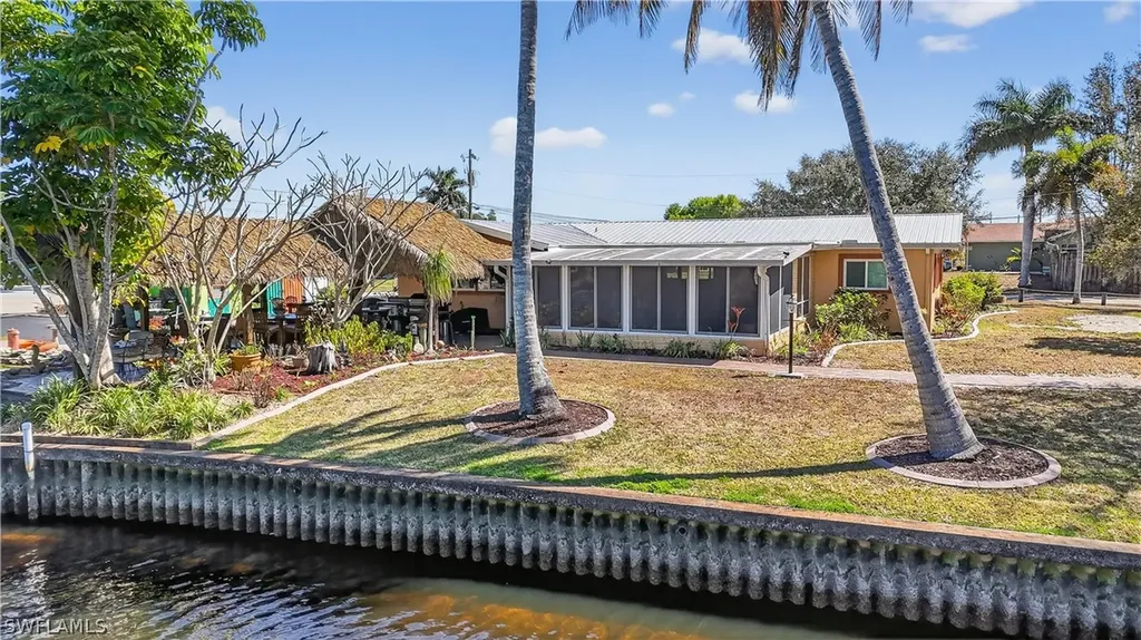 1324 Thompson Street North Fort Myers FL 33903