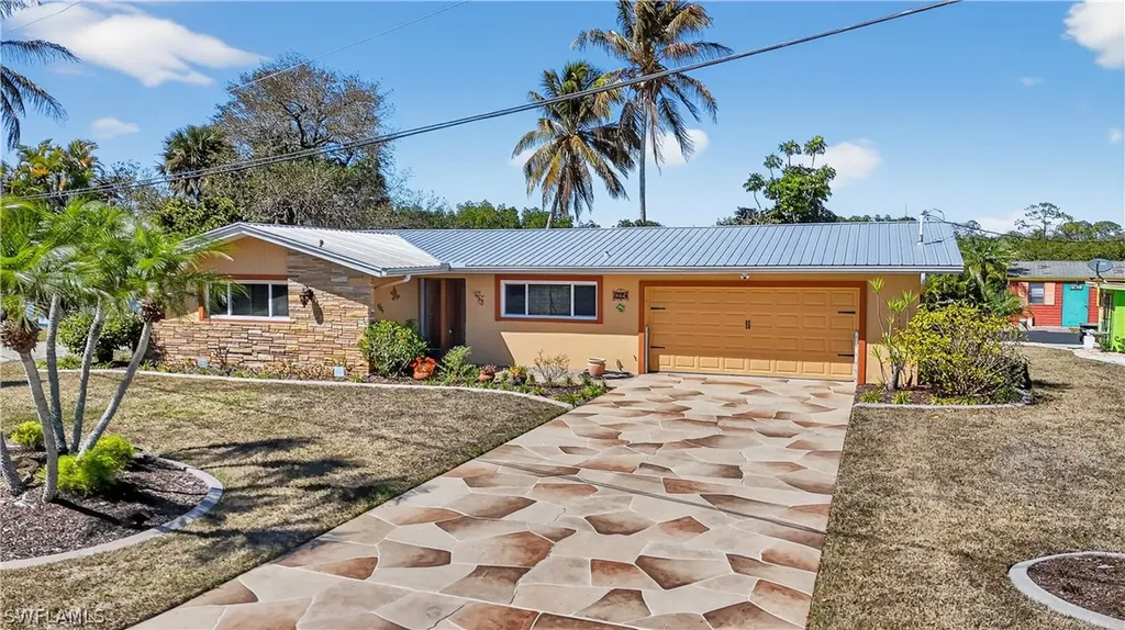 1324 Thompson Street North Fort Myers FL 33903