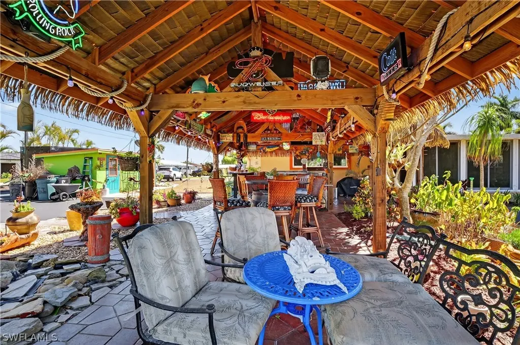1324 Thompson Street North Fort Myers FL 33903