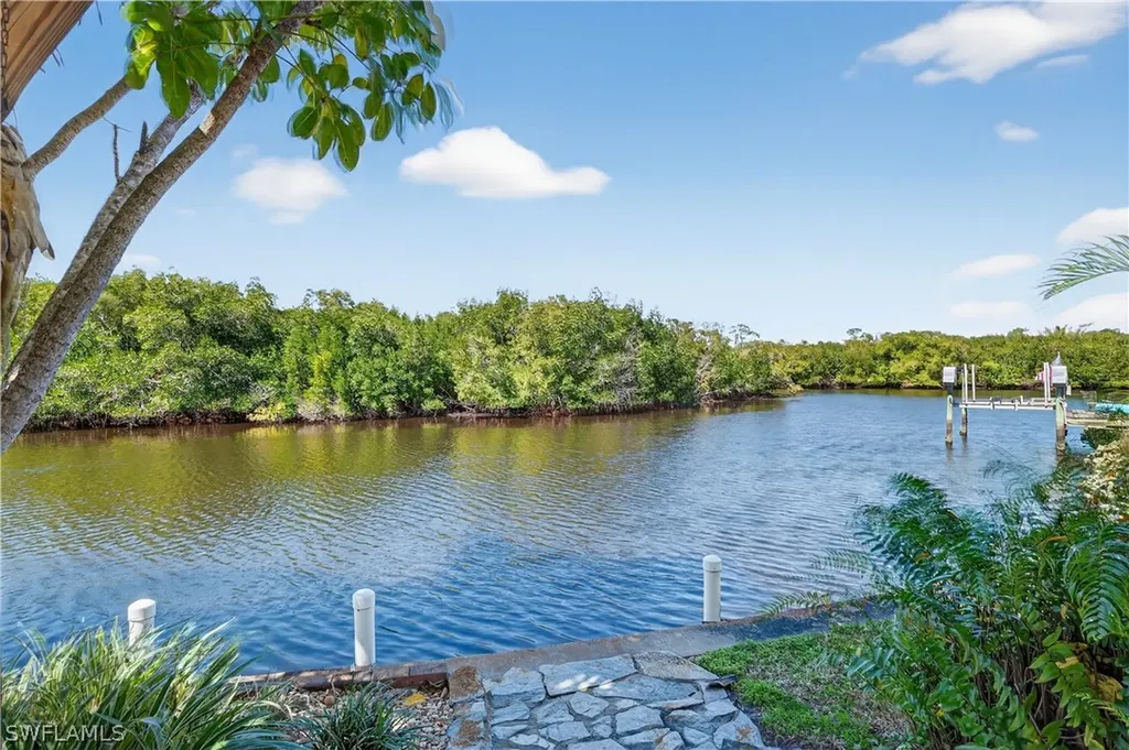 1324 Thompson Street North Fort Myers FL 33903