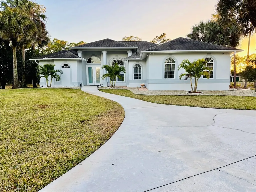 3960 1st Avenue NW Naples FL 34119