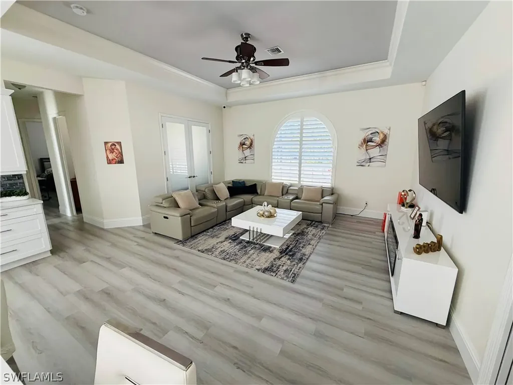 3960 1st Avenue NW Naples FL 34119