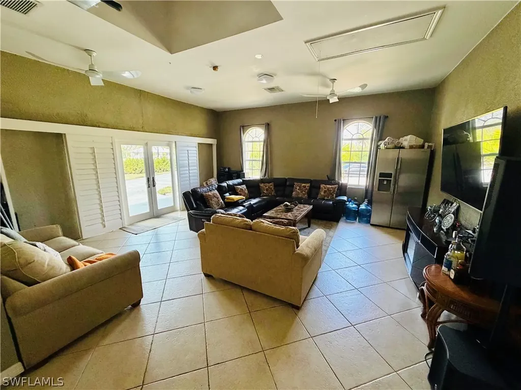 3960 1st Avenue NW Naples FL 34119
