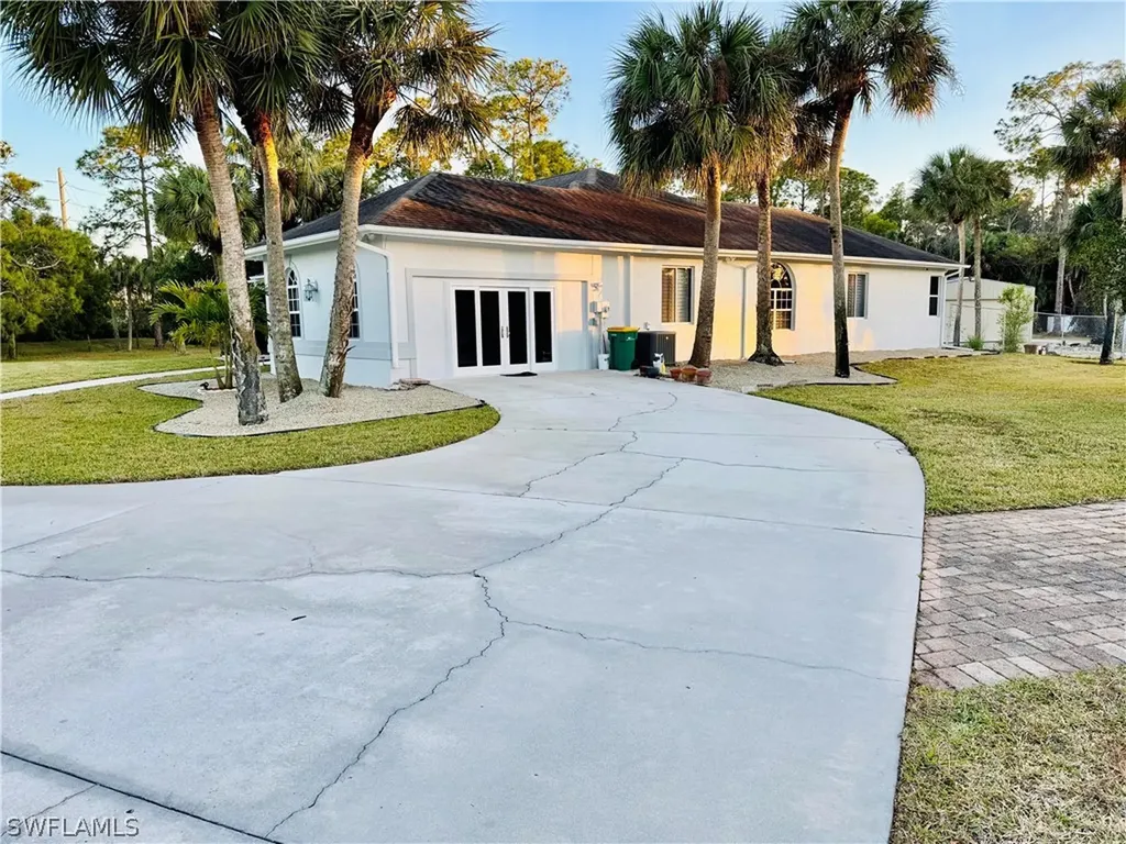 3960 1st Avenue NW Naples FL 34119