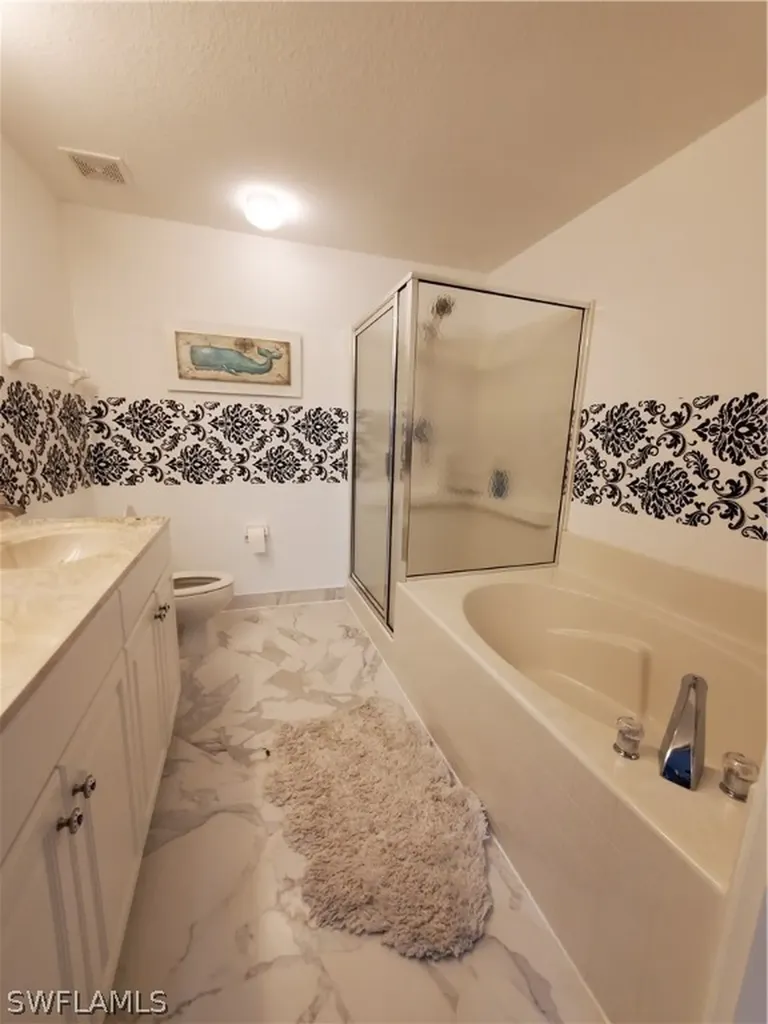 326 Dover Place Naples FL 34104