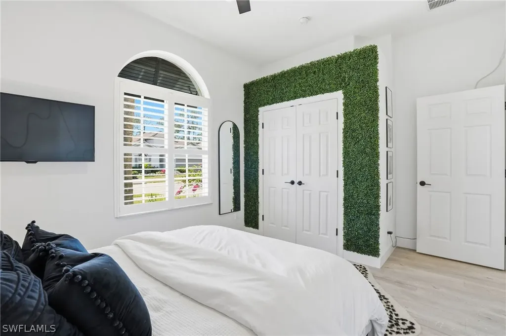 16129 Parque Lane Naples FL 34110