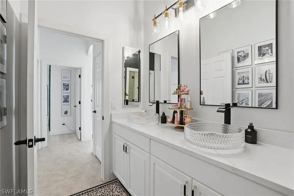 16129 Parque Lane Naples FL 34110