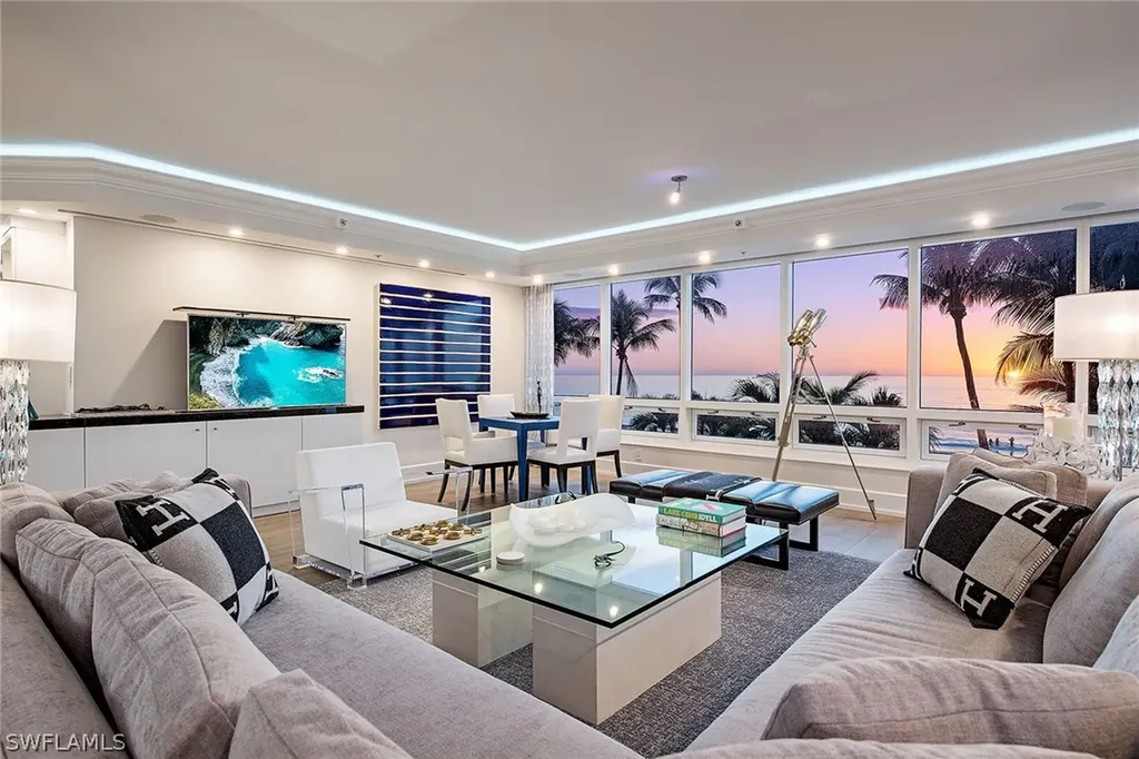 Naples FL, 9235 Gulf Shore Drive, Unit TL2