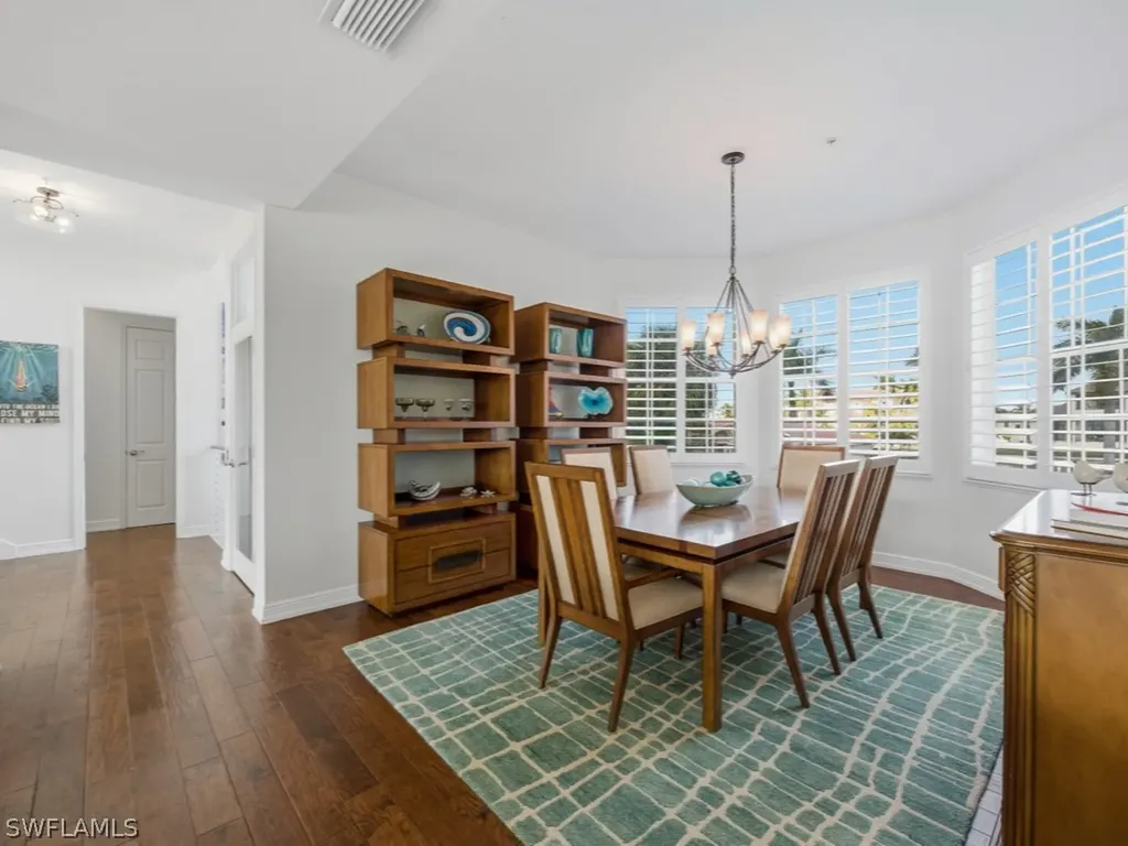 390 Oak Avenue Naples FL 34108