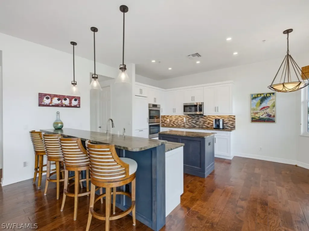 390 Oak Avenue Naples FL 34108