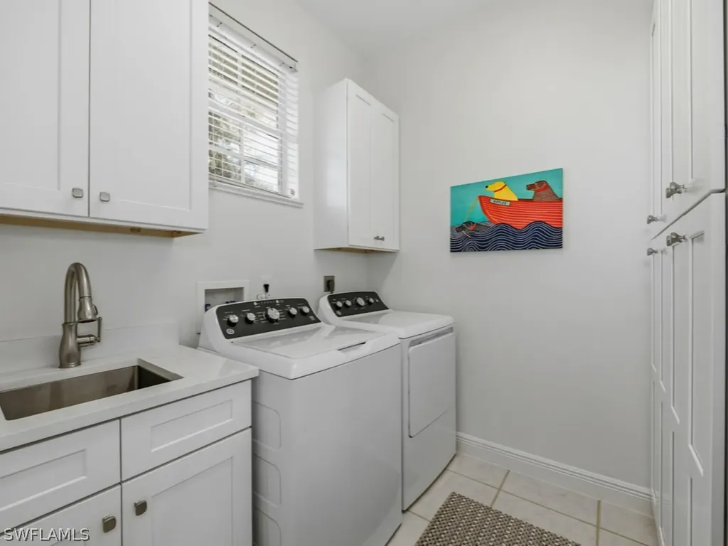 390 Oak Avenue Naples FL 34108