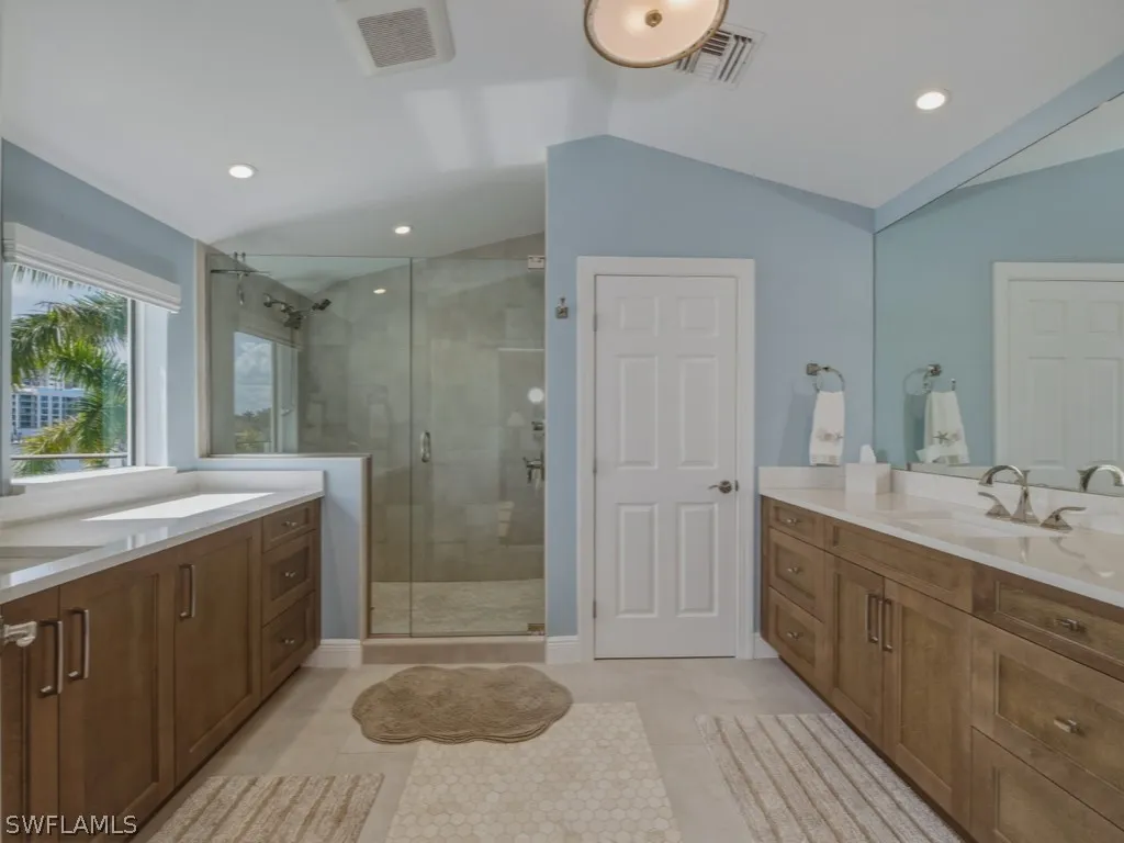 390 Oak Avenue Naples FL 34108