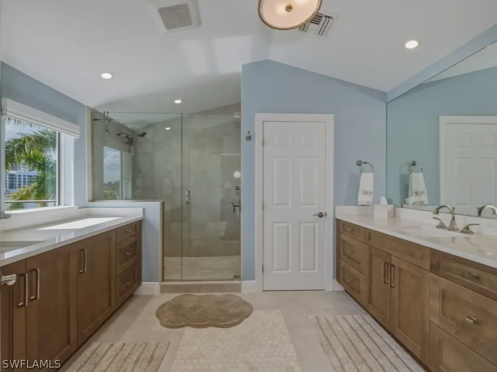 390 Oak Avenue Naples FL 34108