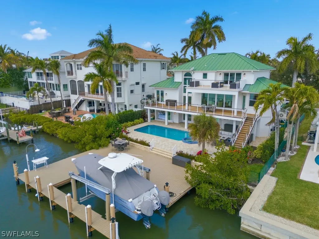 390 Oak Avenue Naples FL 34108