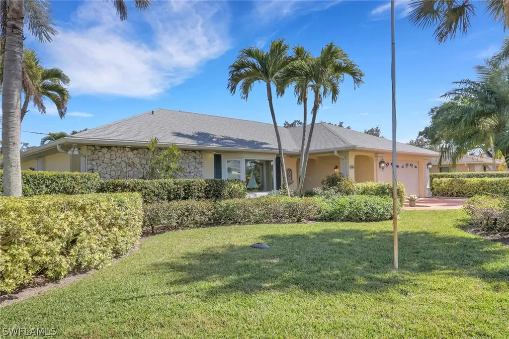 318 Burning Tree Drive Naples FL 34105