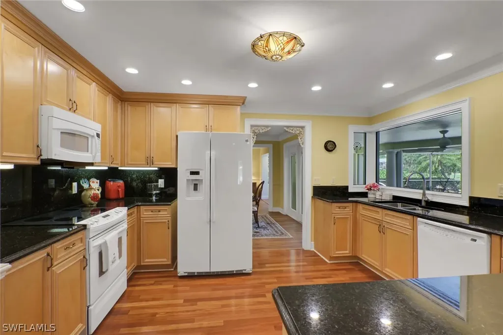 318 Burning Tree Drive Naples FL 34105