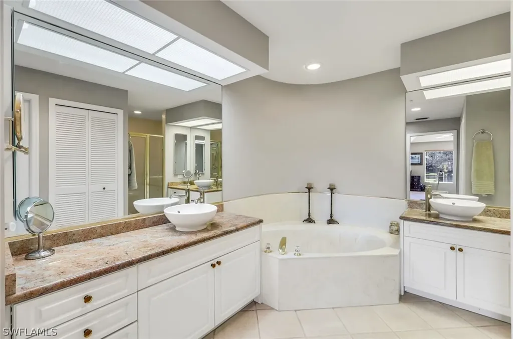 26241 Devonshire Court Bonita Springs FL 34134