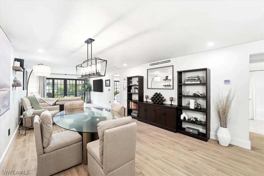 3219 Horse Carriage Way Naples FL 34105