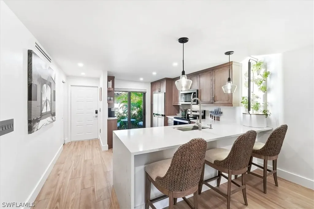 3219 Horse Carriage Way Naples FL 34105