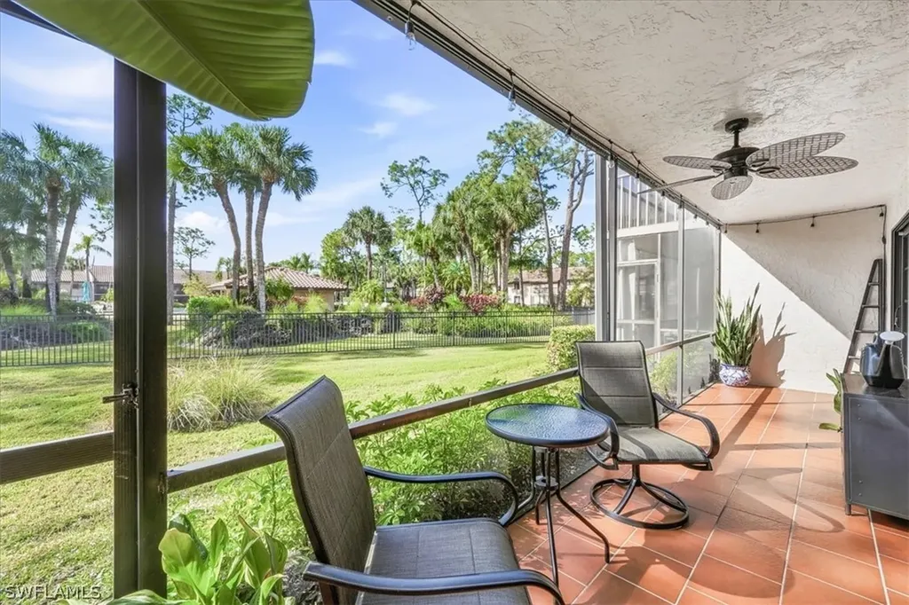 3219 Horse Carriage Way Naples FL 34105
