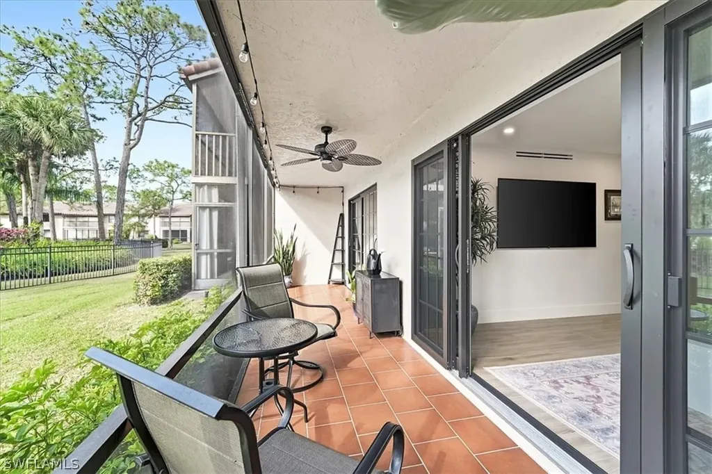 3219 Horse Carriage Way Naples FL 34105