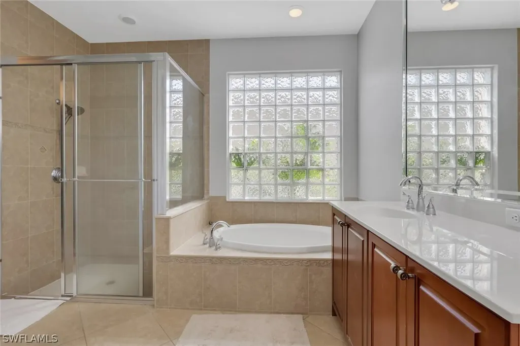 2137 Isla De Palma Circle Naples FL 34119