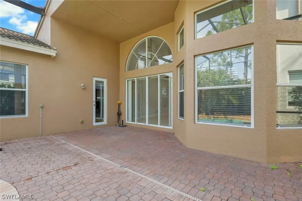 2137 Isla De Palma Circle Naples FL 34119