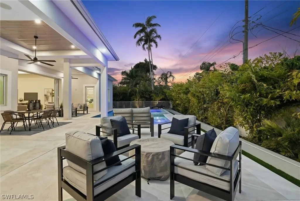 1159 Cypress Woods Drive Naples FL 34103