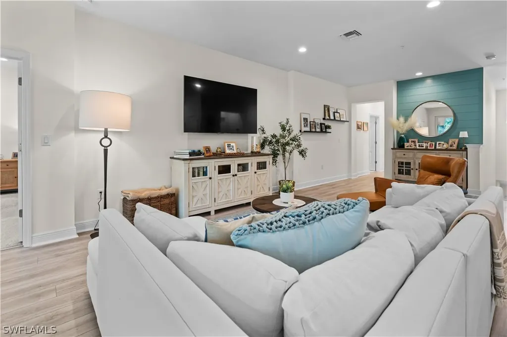 2280 Priory Lane Naples FL 34120