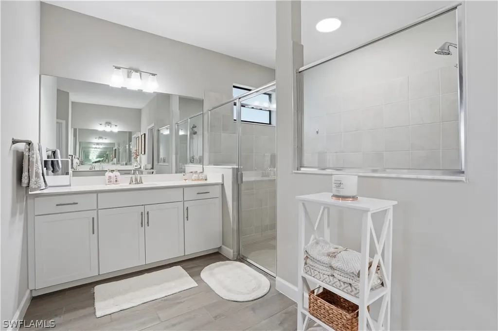 1384 Birdie Drive Naples FL 34120