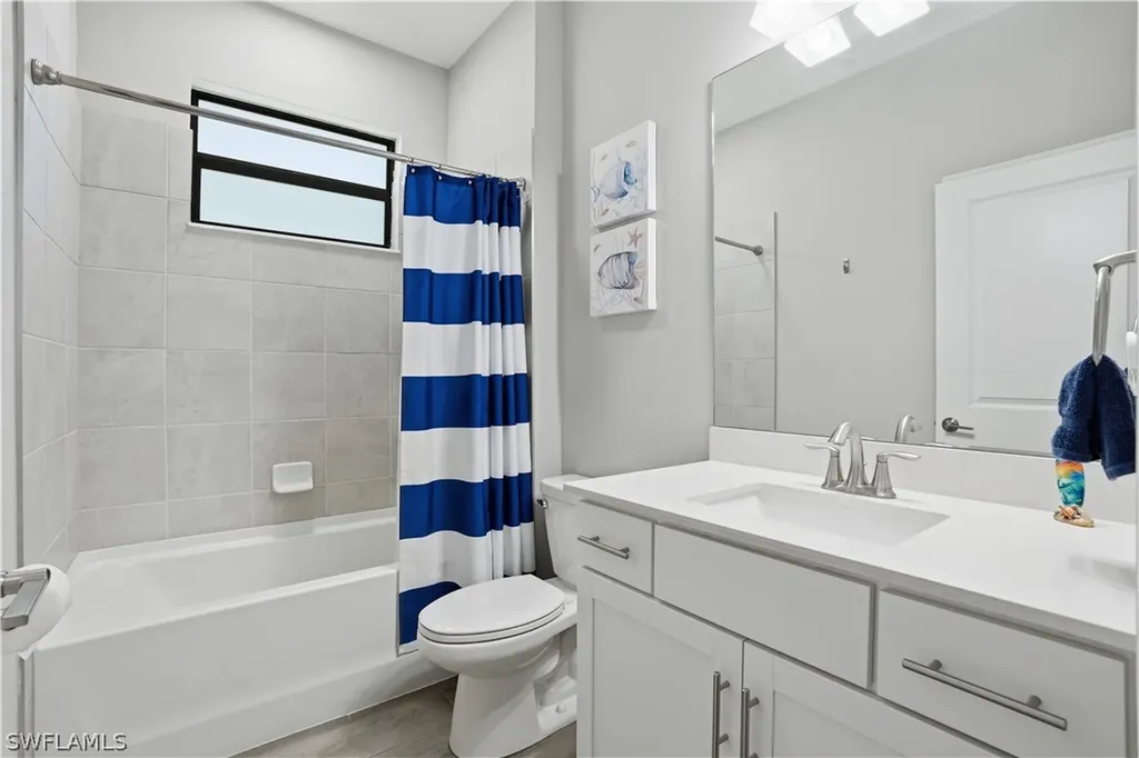 1384 Birdie Drive Naples FL 34120